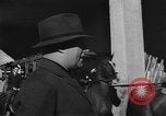 Standbild Reiten Akademie München Deutschland, 1947, aus Sekunde 61 historischem Filmmaterial Videoclip 65675053909