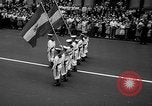 Standbild Krieg Parade New York City USA, 1942, aus Sekunde 10 historischem Filmmaterial Videoclip 65675053917