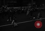 Standbild Krieg Parade New York City USA, 1942, aus Sekunde 17 historischem Filmmaterial Videoclip 65675053917