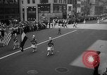 Standbild Krieg Parade New York City USA, 1942, aus Sekunde 24 historischem Filmmaterial Videoclip 65675053917