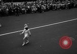 Standbild Krieg Parade New York City USA, 1942, aus Sekunde 26 historischem Filmmaterial Videoclip 65675053917