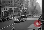 Standbild Krieg Parade New York City USA, 1942, aus Sekunde 28 historischem Filmmaterial Videoclip 65675053917