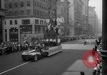 Standbild Krieg Parade New York City USA, 1942, aus Sekunde 31 historischem Filmmaterial Videoclip 65675053917