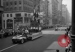 Standbild Krieg Parade New York City USA, 1942, aus Sekunde 32 historischem Filmmaterial Videoclip 65675053917