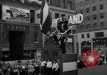 Standbild Krieg Parade New York City USA, 1942, aus Sekunde 34 historischem Filmmaterial Videoclip 65675053917