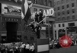 Standbild Krieg Parade New York City USA, 1942, aus Sekunde 35 historischem Filmmaterial Videoclip 65675053917