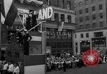Standbild Krieg Parade New York City USA, 1942, aus Sekunde 37 historischem Filmmaterial Videoclip 65675053917