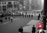 Standbild Krieg Parade New York City USA, 1942, aus Sekunde 44 historischem Filmmaterial Videoclip 65675053917
