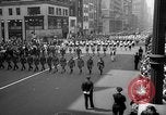 Standbild Krieg Parade New York City USA, 1942, aus Sekunde 49 historischem Filmmaterial Videoclip 65675053917