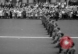 Standbild Krieg Parade New York City USA, 1942, aus Sekunde 52 historischem Filmmaterial Videoclip 65675053917