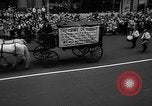 Standbild Krieg Parade New York City USA, 1942, aus Sekunde 61 historischem Filmmaterial Videoclip 65675053917