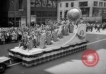 Standbild Krieg Parade New York City USA, 1942, aus Sekunde 6 historischem Filmmaterial Videoclip 65675053918