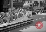 Standbild Krieg Parade New York City USA, 1942, aus Sekunde 8 historischem Filmmaterial Videoclip 65675053918