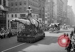 Standbild Krieg Parade New York City USA, 1942, aus Sekunde 16 historischem Filmmaterial Videoclip 65675053918