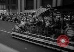 Standbild Krieg Parade New York City USA, 1942, aus Sekunde 21 historischem Filmmaterial Videoclip 65675053918