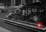 Standbild Krieg Parade New York City USA, 1942, aus Sekunde 22 historischem Filmmaterial Videoclip 65675053918