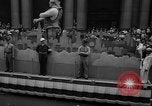 Standbild Krieg Parade New York City USA, 1942, aus Sekunde 30 historischem Filmmaterial Videoclip 65675053918