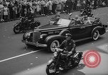 Standbild Krieg Parade New York City USA, 1942, aus Sekunde 33 historischem Filmmaterial Videoclip 65675053918