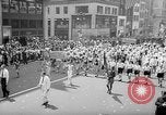 Standbild Krieg Parade New York City USA, 1942, aus Sekunde 42 historischem Filmmaterial Videoclip 65675053918