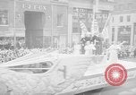 Standbild Krieg Parade New York City USA, 1942, aus Sekunde 62 historischem Filmmaterial Videoclip 65675053918