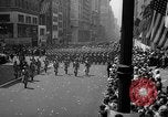 Standbild Krieg Parade New York City USA, 1942, aus Sekunde 33 historischem Filmmaterial Videoclip 65675053919