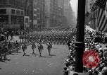 Standbild Krieg Parade New York City USA, 1942, aus Sekunde 37 historischem Filmmaterial Videoclip 65675053919