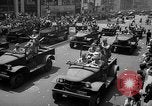 Standbild Krieg Parade New York City USA, 1942, aus Sekunde 41 historischem Filmmaterial Videoclip 65675053919