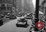 Standbild Krieg Parade New York City USA, 1942, aus Sekunde 53 historischem Filmmaterial Videoclip 65675053919