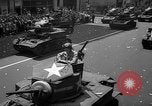 Standbild Krieg Parade New York City USA, 1942, aus Sekunde 56 historischem Filmmaterial Videoclip 65675053919