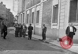 Immagine di Forze francesi Chartres Francia, 1944, secondo 49 filmato di repertorio 65675053924