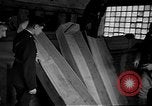 Image Gestapo chambres de torture Paris France, 1944, de la seconde 13 séquences d'archives historiques vidéo 65675053926