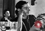 Immagine di I lavoratori stranieri Berlino Germania, 1943, secondo 17 filmato di repertorio 65675053930
