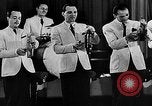 Immagine di I lavoratori stranieri Berlino Germania, 1943, secondo 56 filmato di repertorio 65675053930