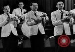 Immagine di I lavoratori stranieri Berlino Germania, 1943, secondo 60 filmato di repertorio 65675053930