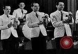 Immagine di I lavoratori stranieri Berlino Germania, 1943, secondo 62 filmato di repertorio 65675053930