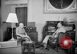 Immagine di Beynet generale Levant membri, 1945, secondo 11 filmato di repertorio 65675053942