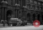 Immagine di Dipinti restituiti al museo del Louvre dopo la seconda guerra mondiale Parigi Francia, 1946, secondo 62 filmato di repertorio 65675053943