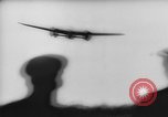Image de Havilland DH 98 bombardiers Mosquito Canada, 1942, de la seconde 34 séquences d'archives historiques vidéo 65675053953