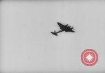 Image de Havilland DH 98 bombardiers Mosquito Canada, 1942, de la seconde 48 séquences d'archives historiques vidéo 65675053953