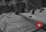 Standbild racing Sled Bridgeton Maine USA, 1941, aus Sekunde 43 historischem Filmmaterial Videoclip 65675053965