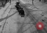 Standbild racing Sled Bridgeton Maine USA, 1941, aus Sekunde 49 historischem Filmmaterial Videoclip 65675053965