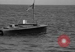 Image bateau radio-commandé Fort Story Virginia USA, 1941, de la seconde 19 séquences d'archives historiques vidéo 65675053971