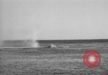 Image bateau radio-commandé Fort Story Virginia USA, 1941, de la seconde 33 séquences d'archives historiques vidéo 65675053971