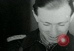 Immagine di Funerale militare per il pilota tedesco di ACE Helmut Quaresima Germania, 1944, secondo 43 filmato di repertorio 65675053982