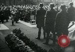 Immagine di Funerale militare per il pilota tedesco di ACE Helmut Quaresima Germania, 1944, secondo 60 filmato di repertorio 65675053982