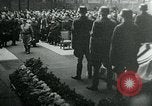 Immagine di Funerale militare per il pilota tedesco di ACE Helmut Quaresima Germania, 1944, secondo 61 filmato di repertorio 65675053982