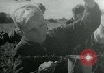 Standbild Hitler Jugend Deutschland, 1944, aus Sekunde 34 historischem Filmmaterial Videoclip 65675053987