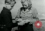 Standbild Hitler Jugend Deutschland, 1944, aus Sekunde 38 historischem Filmmaterial Videoclip 65675053987