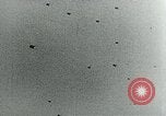 Standbild deutsche Flugzeuge London England Vereinigtes Königreich, 1944, aus Sekunde 3 historischem Filmmaterial Videoclip 65675053988