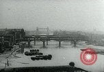 Standbild deutsche Flugzeuge London England Vereinigtes Königreich, 1944, aus Sekunde 24 historischem Filmmaterial Videoclip 65675053988